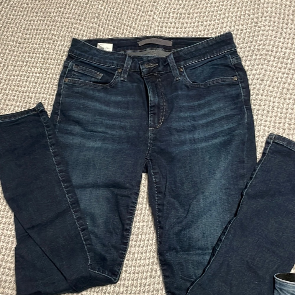 Joe’s skinny leg jeans